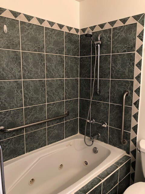 Building Photo - 55 and over located in Leisure Town! Updated home throughout! Beautiful backyard!