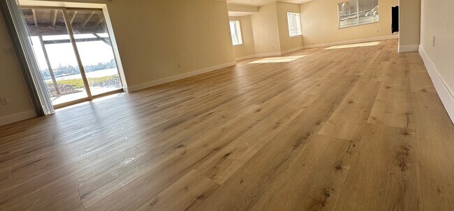 Building Photo - 228 Delgada Ln