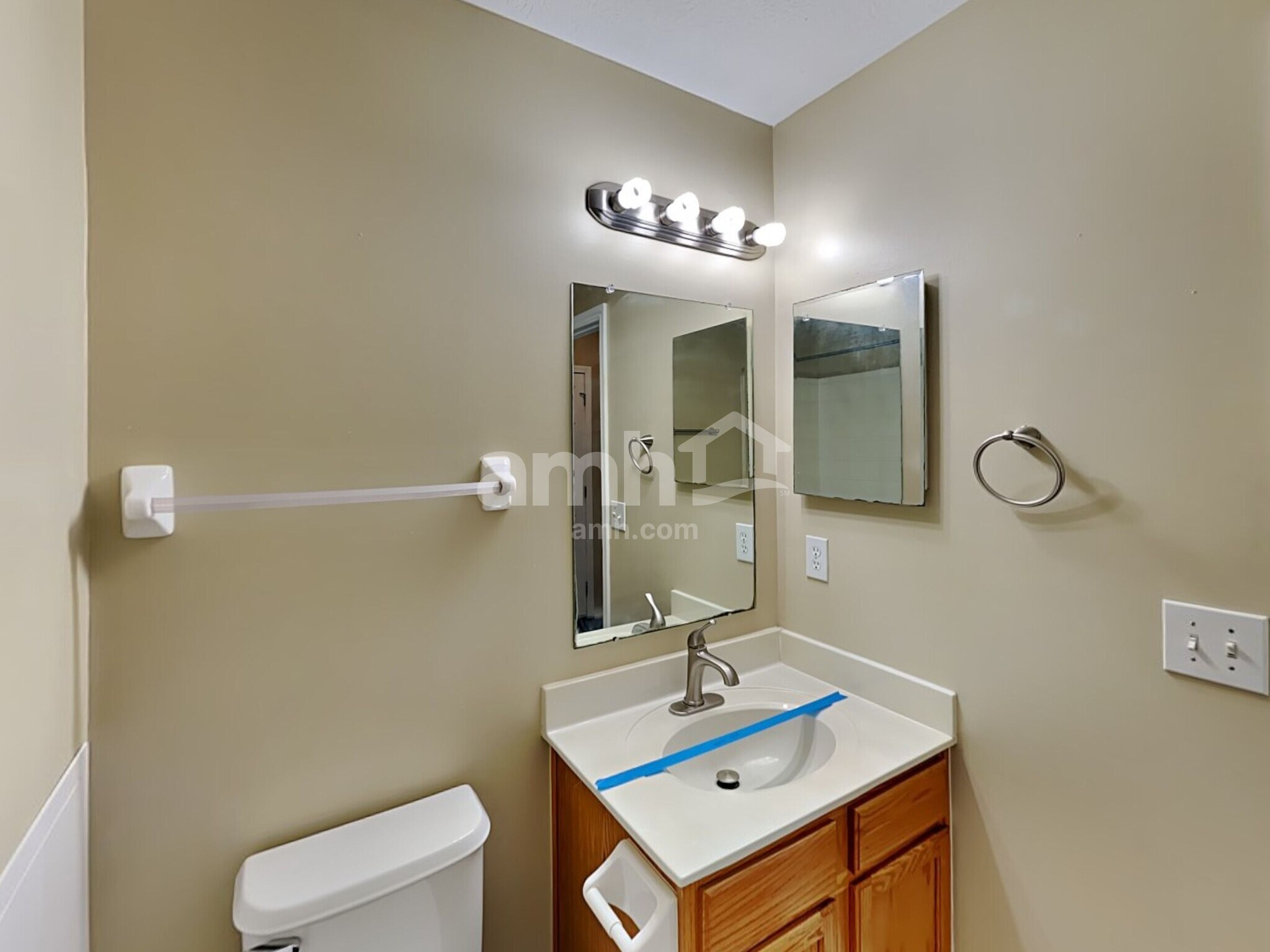 Building Photo - 5469 Boucher Dr