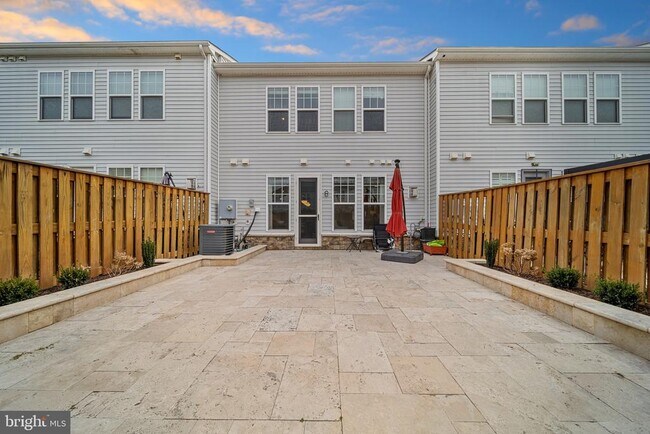 Building Photo - 23611 Rose Leigh Terrace