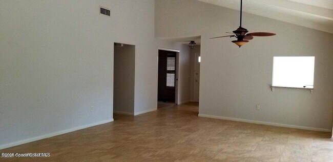 Building Photo - 300 Olympia Ct