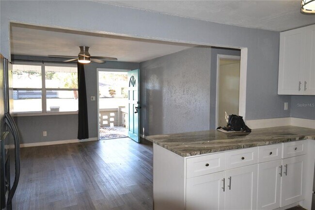 Building Photo - 11465 92nd St N