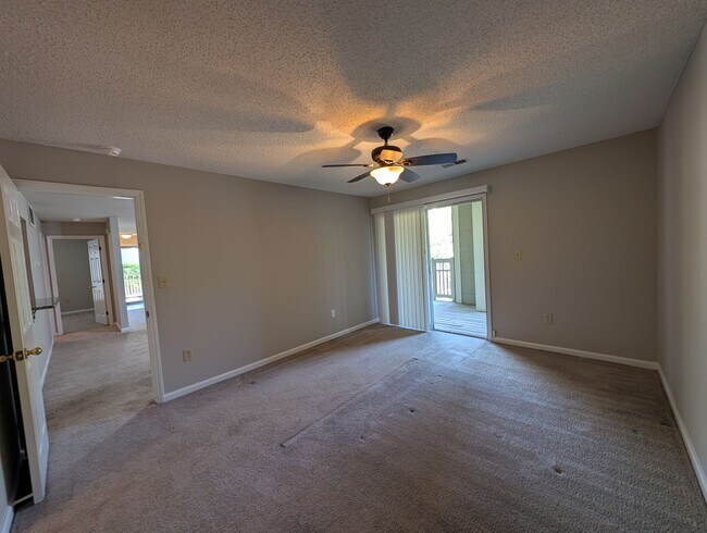 Building Photo - Pristine 2BD/2BA Condo in Southpark!