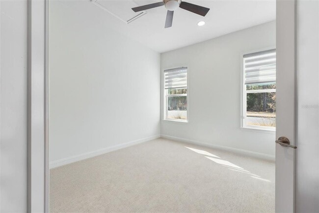 Building Photo - 11124 SW 38th Blvd