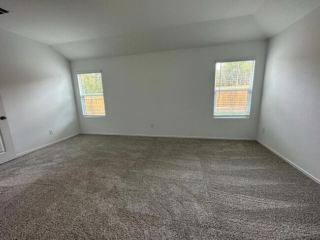 Building Photo - 365 Sonterra Dr