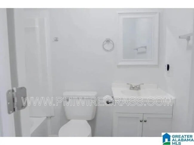 Building Photo - 24 Old Mcray Mill Rd