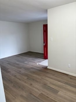 Building Photo - 2407 Hadley Ln