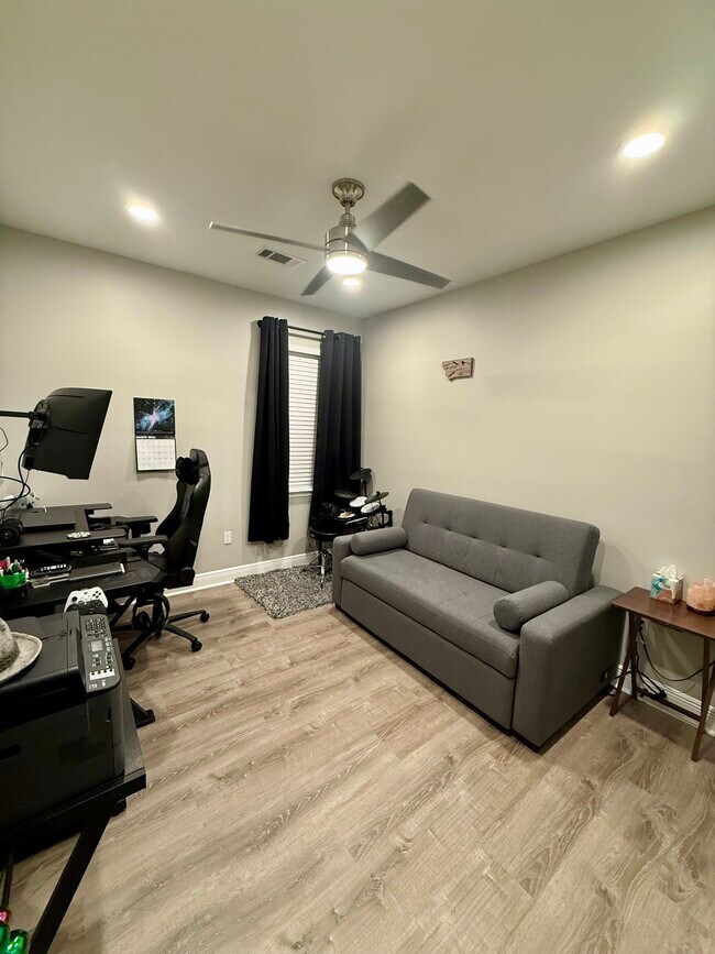 Building Photo - 1362 Harrison Ave