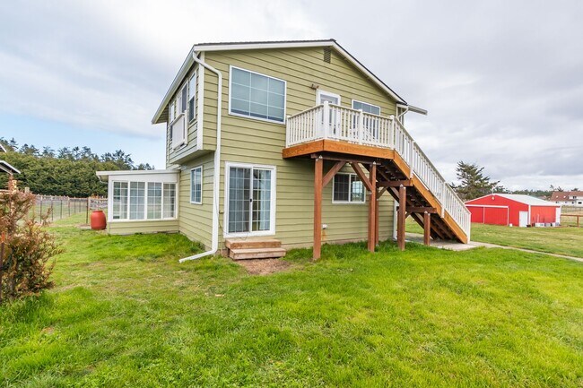 Building Photo - 3 Bed 2 Bath Country living (Landscaping I...