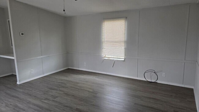 Building Photo - 1113 Colorado St