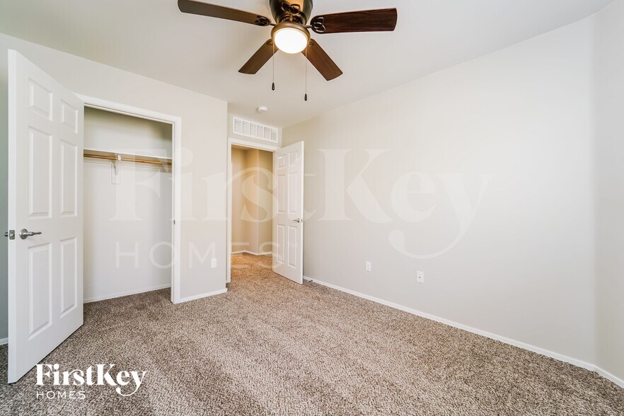 Building Photo - 12239 E Metz Dr