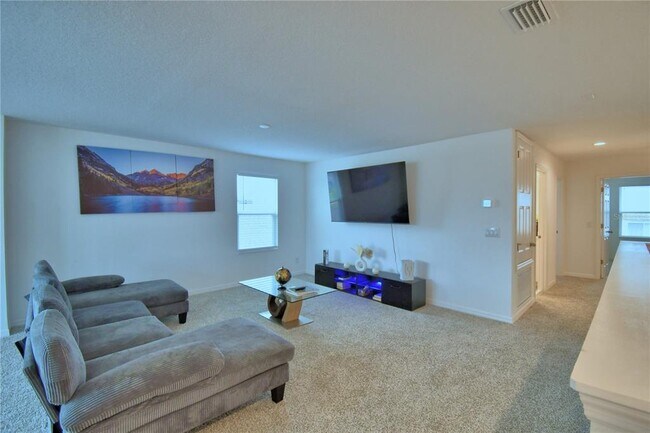 Building Photo - 691 Campo Ln