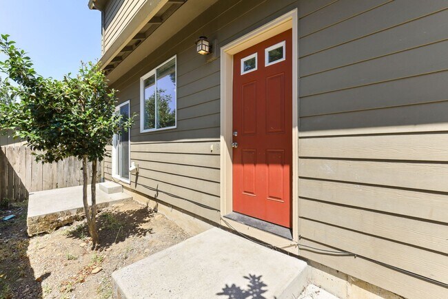 Building Photo - 3745-3749 SE 127th Place