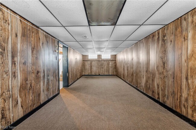 Building Photo - 5634 Waterbury Ave