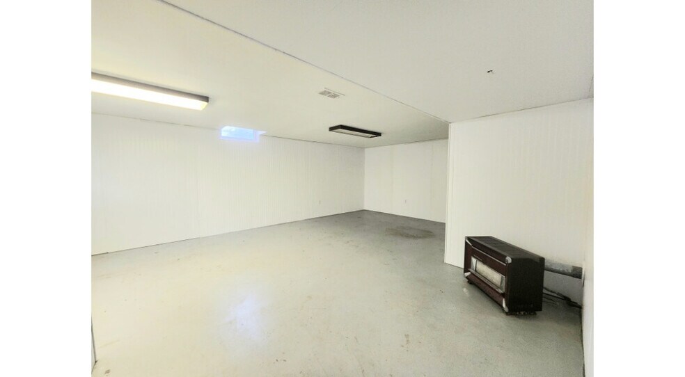 Building Photo - 2634 N 8th St