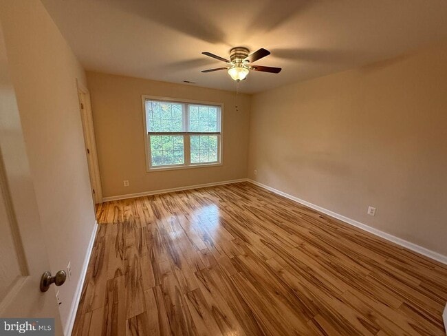 Building Photo - 376 Flynn Dr