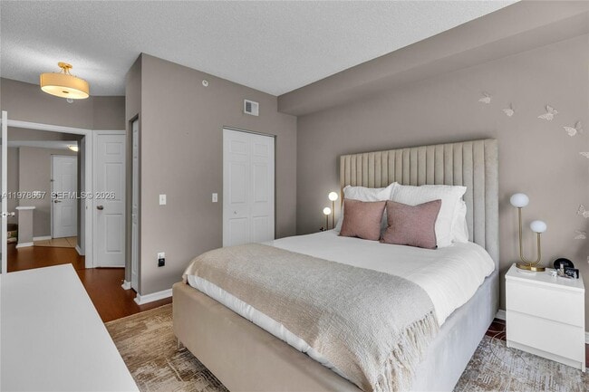 Building Photo - 2309 Tuscany Way