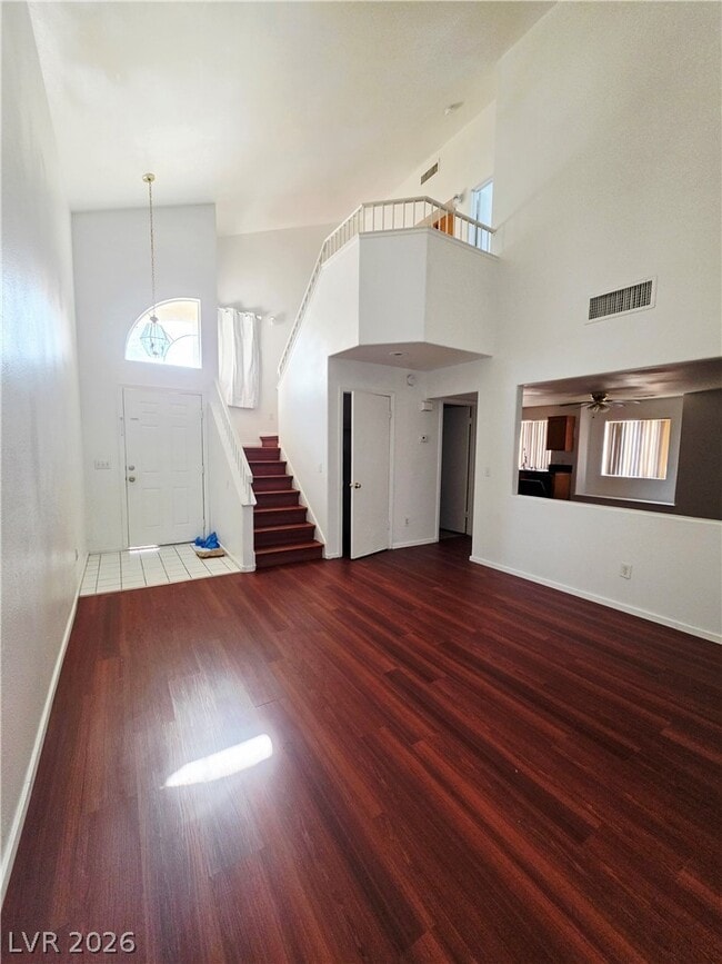 Building Photo - 1824 Sierra Valley Way