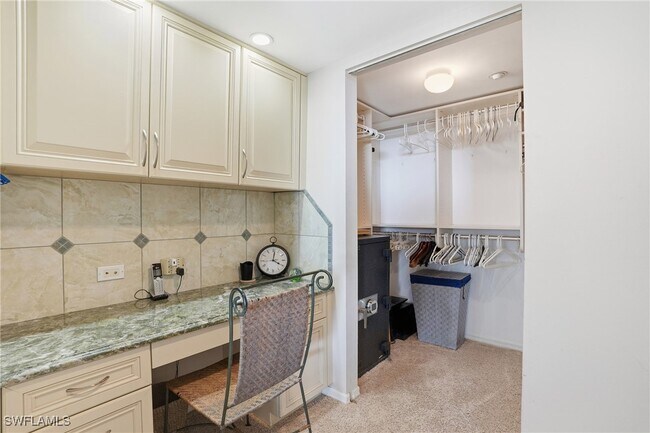 Building Photo - 6101 Pelican Bay Blvd