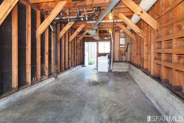 Building Photo - Beautiful rehabbed Mid-Century single family home