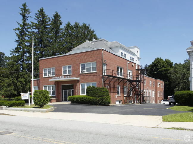 Primary Photo - Clover Hill Apartments
