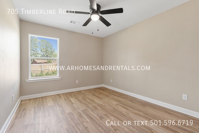 Building Photo - 705 Timberline Rd