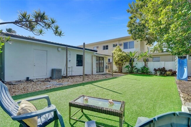 Building Photo - 775 81st St