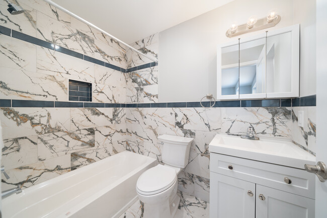 Master Bathroom - 235 16th Ave