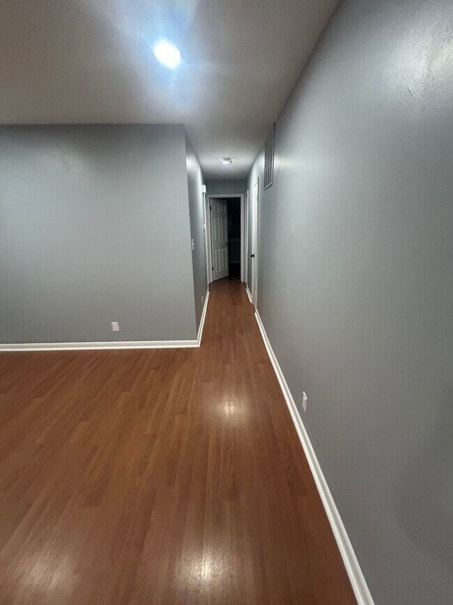 Building Photo - 2340 Carnation Dr