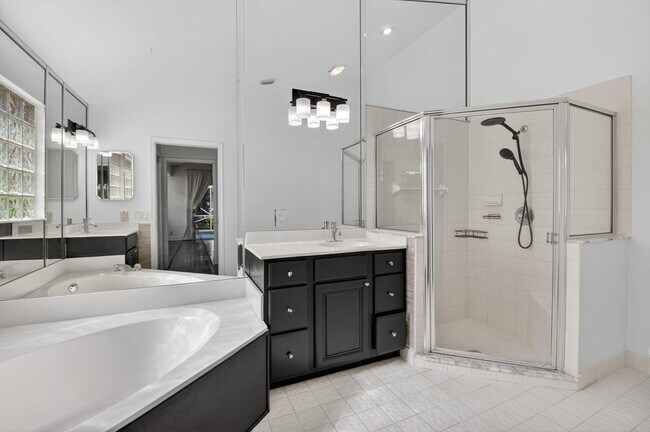 Building Photo - 7558 Ironbridge Cir