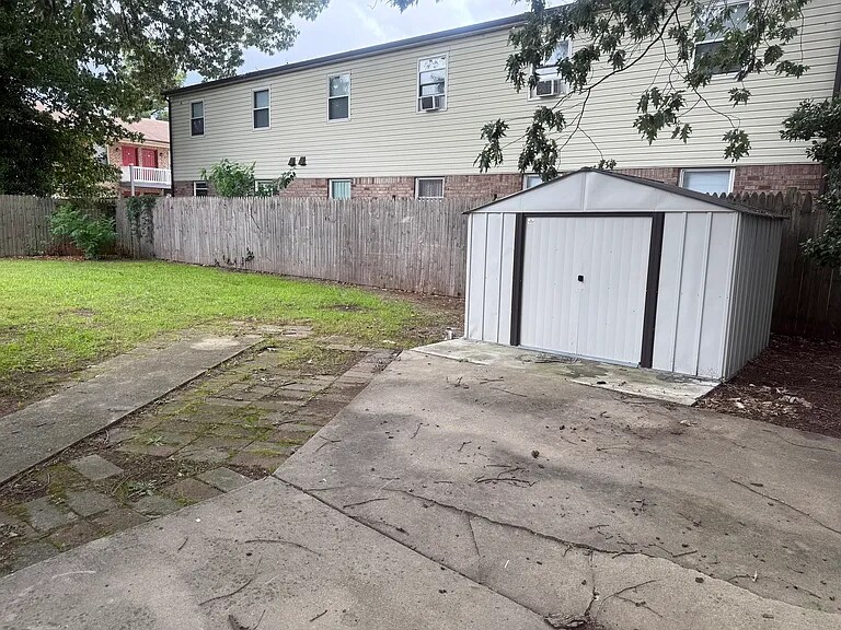 Building Photo - 3131 Dunway St