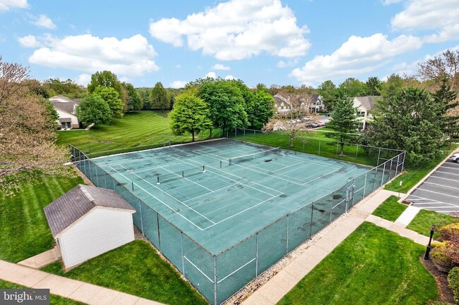 Building Photo - 1014 Foxmeadow Dr