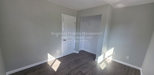 Building Photo - 5107 Hutchinson Rd