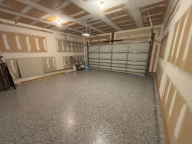 Building Photo - 1589 Thomas Barksdale Way