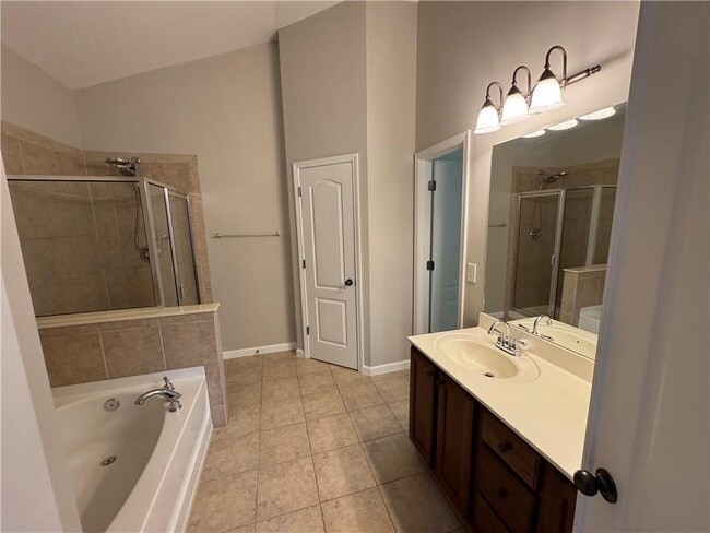 Building Photo - 5055 Hastings Terrace