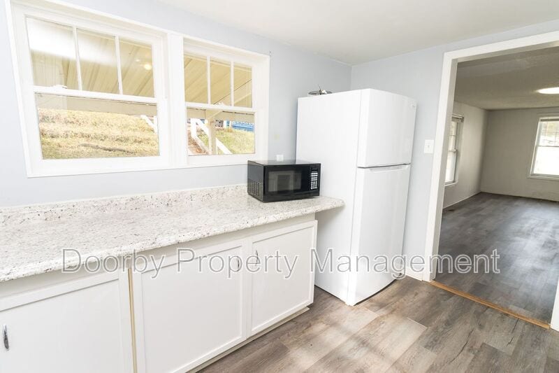 Building Photo - 966 Beason Dr