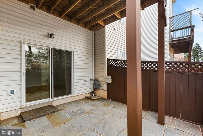 Building Photo - 13584 Cedar Run Ln