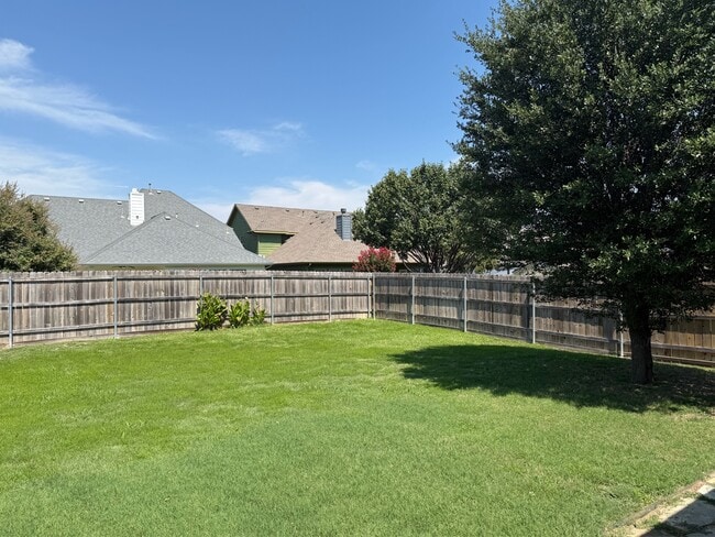 Building Photo - 9720 Colonywood Dr