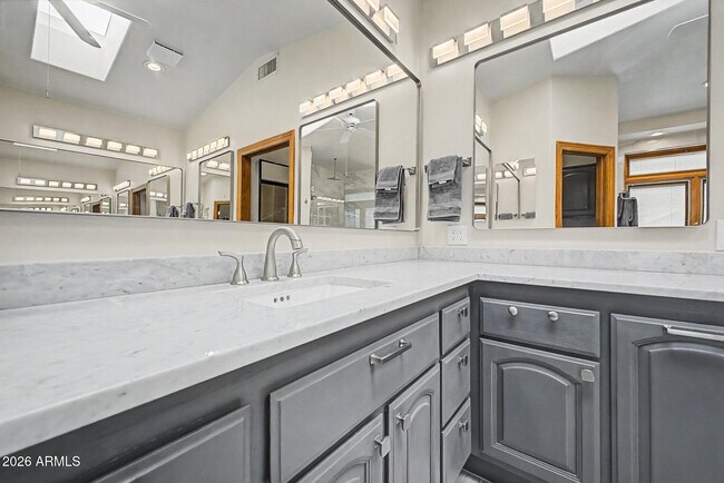 Building Photo - 5812 W Del Lago Cir