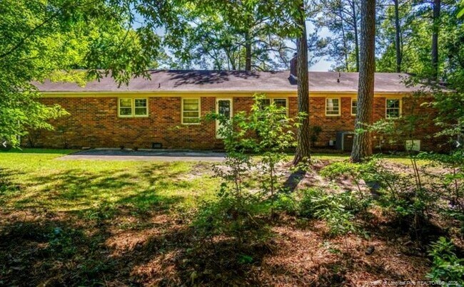 Building Photo - 5765 Dobson Dr
