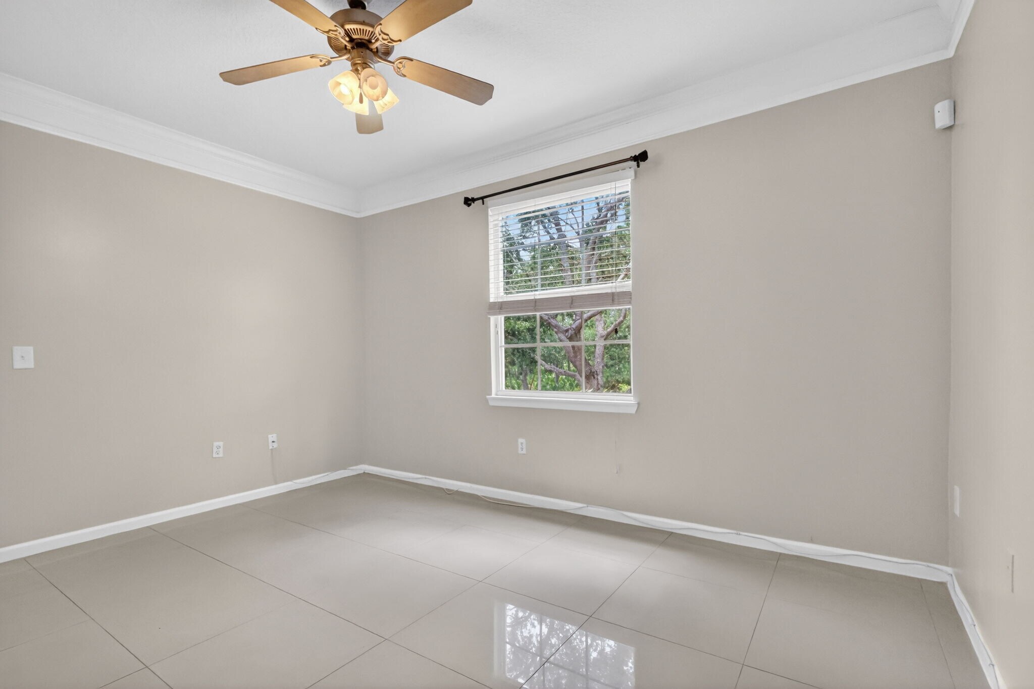 Building Photo - 175 Galicia Way