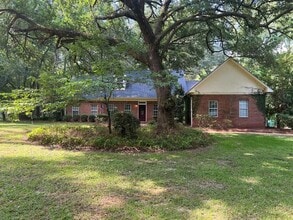 Building Photo - NE Acreage Home in Top School District