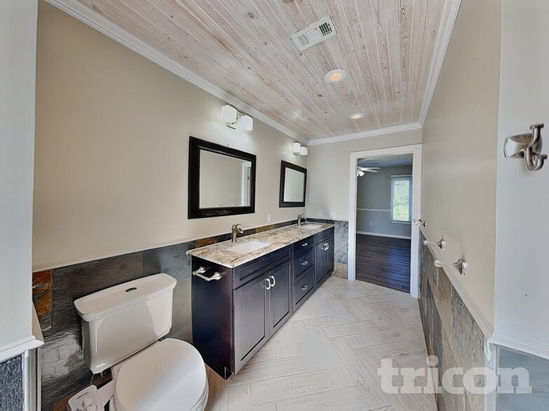 Building Photo - 123 Whitaker Rd