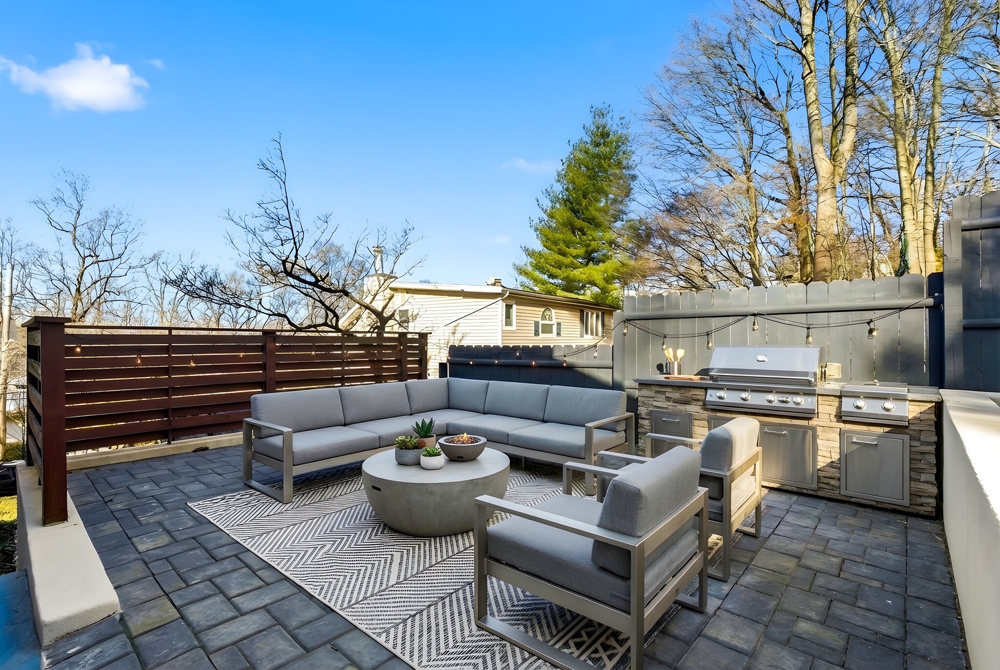 Building Photo - 85 Euclid Ave