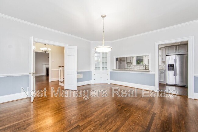 Building Photo - 220 Bradford Ave