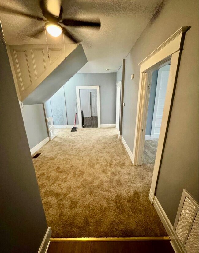 Building Photo - 2603 2nd Ave