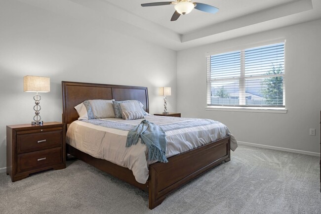 Building Photo - Luxury Living for Lease – 5BR Home with Of...