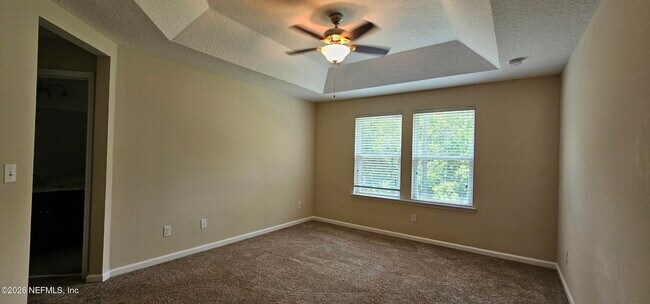 Building Photo - 221 Richmond Dr