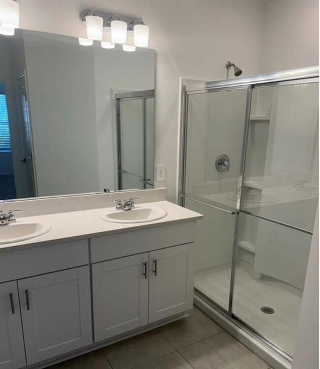 Building Photo - 208 Acorn Rd