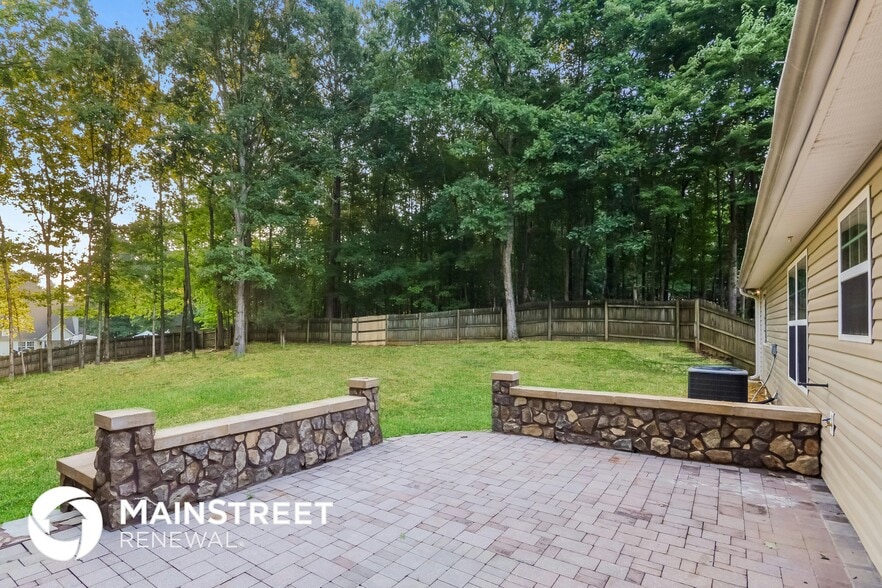 Building Photo - 80 Kimbell Farm Dr